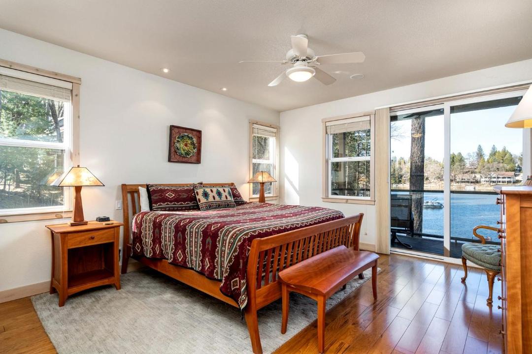 Photo of Bedroom in Groveland