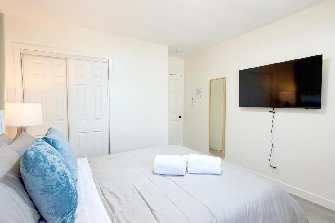 Photo of Bedroom in Harbor