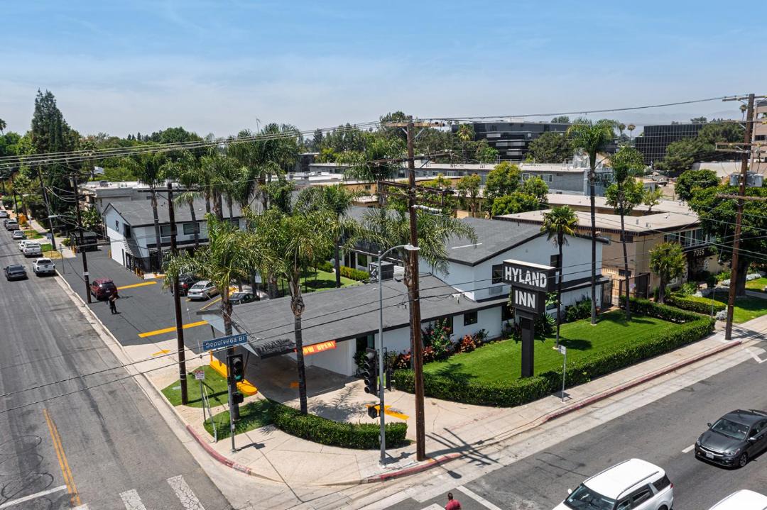 Photo of Others in Van Nuys