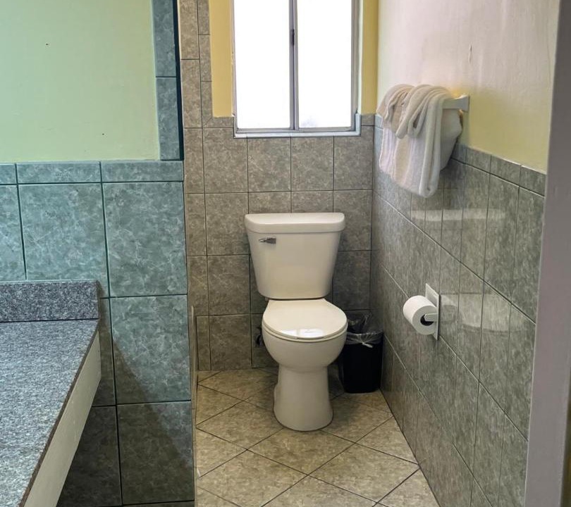 Photo of Bathroom in Mid-Wilshire