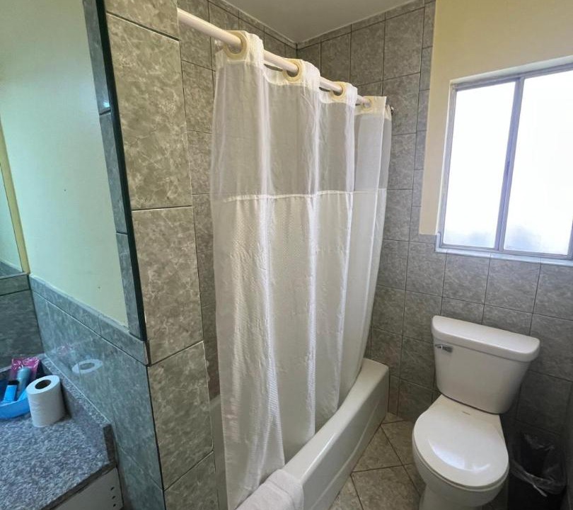 Photo of Bathroom in Mid-Wilshire