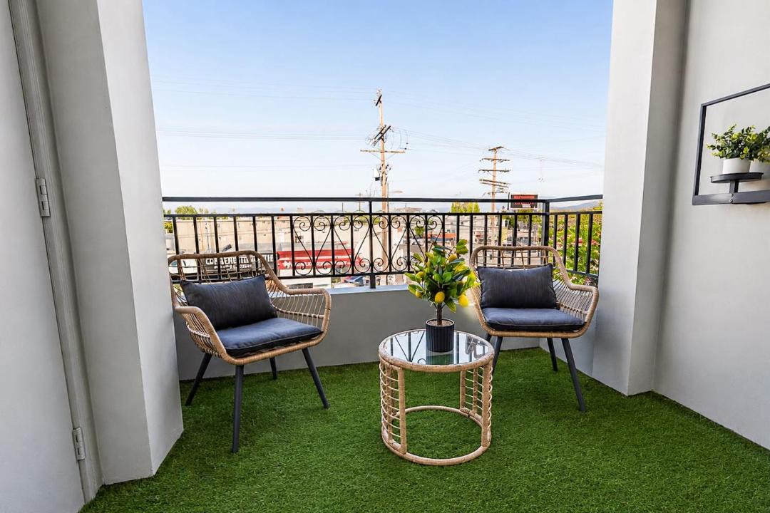 Photo of Patio Balcony in Sherman Oaks