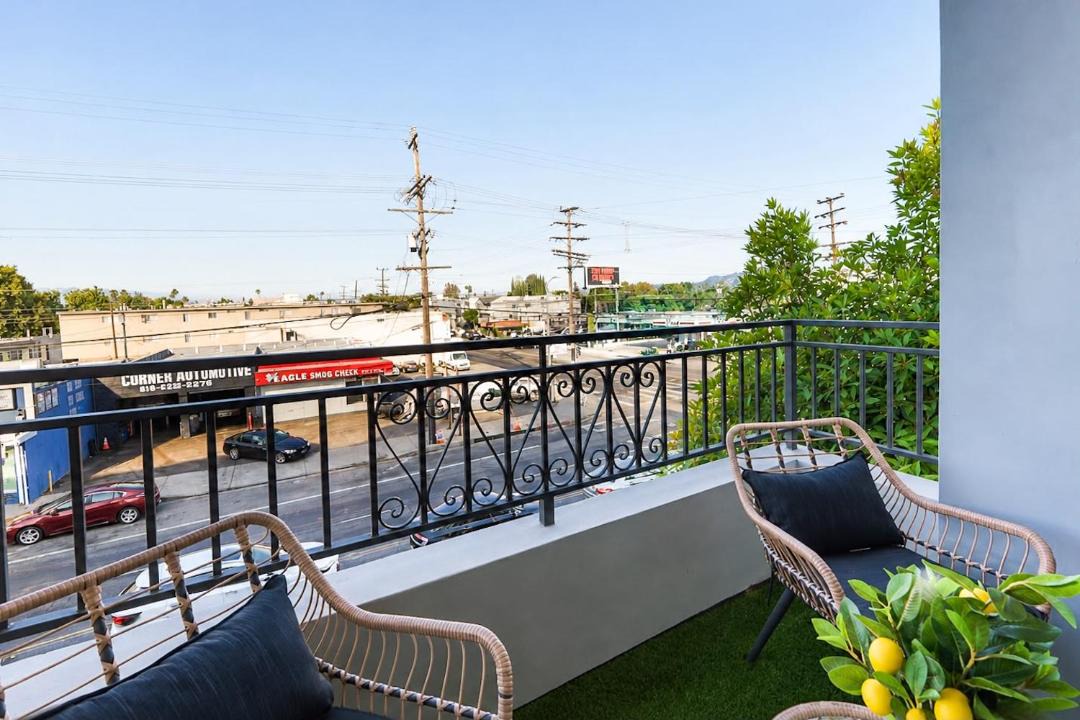 Photo of Patio Balcony in Sherman Oaks