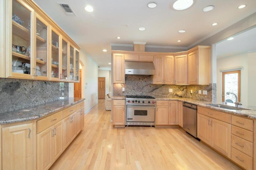 Photo of Kitchen in College City