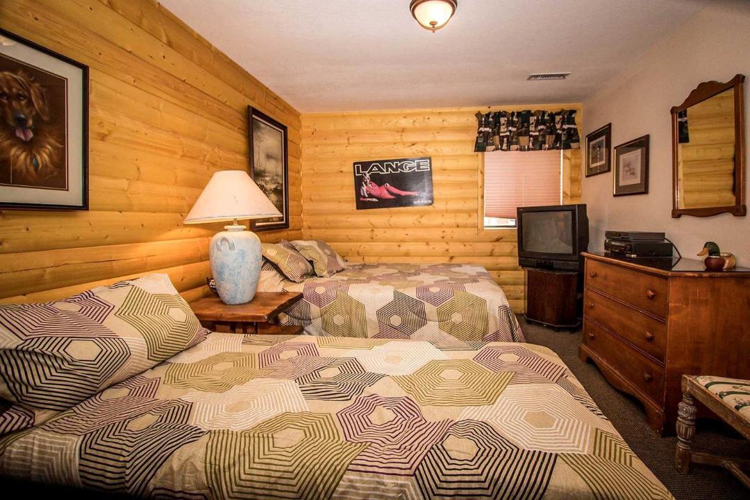 Photo of Bedroom in Fawnskin