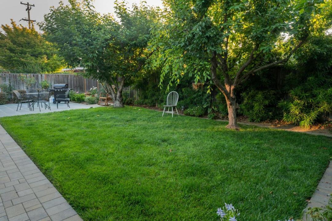 Photo of Others in Willow Glen South - Lincoln Glen