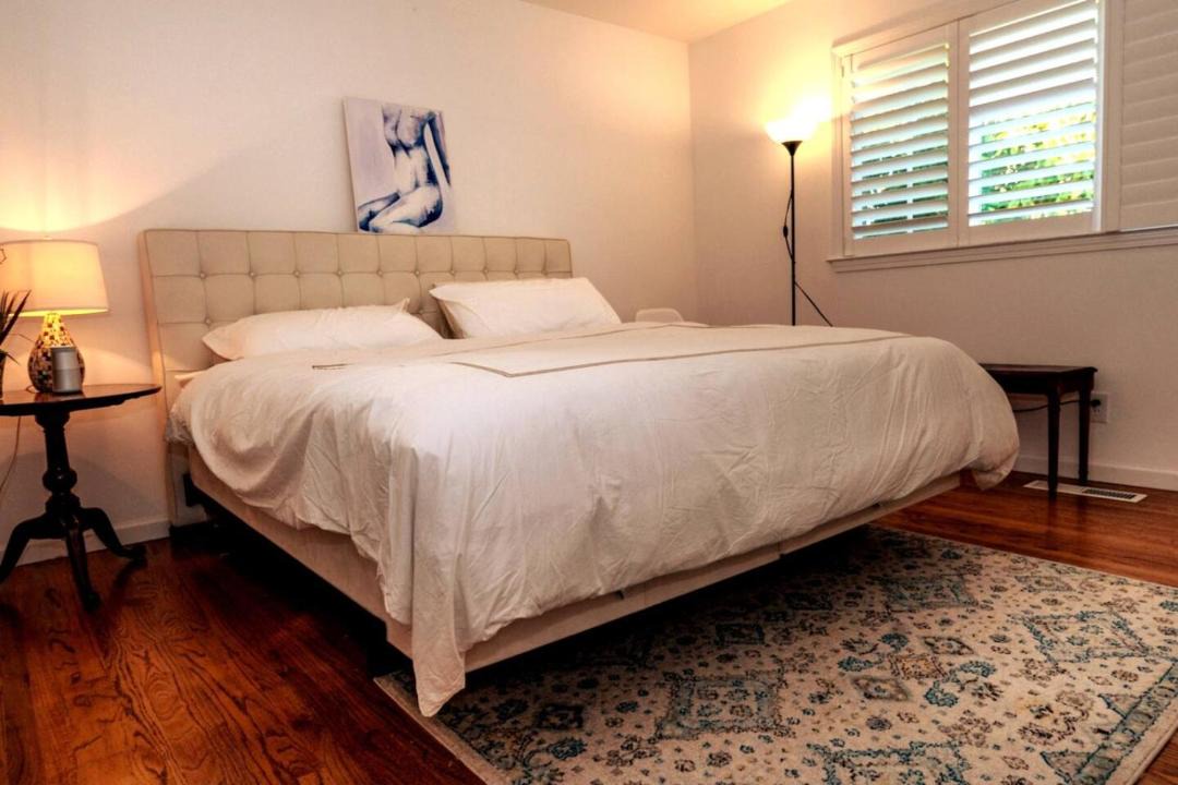 Photo of Bedroom in Willow Glen South - Lincoln Glen
