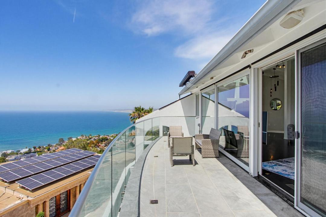 Photo of Patio Balcony in Country Club