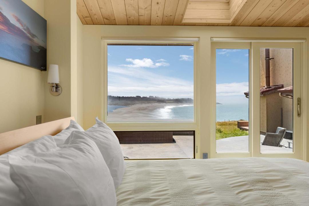 Photo of Bedroom in Gualala