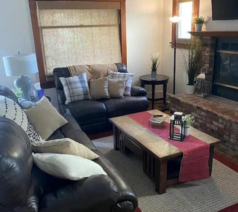 Photo of Livingroom in Downtown Riverside