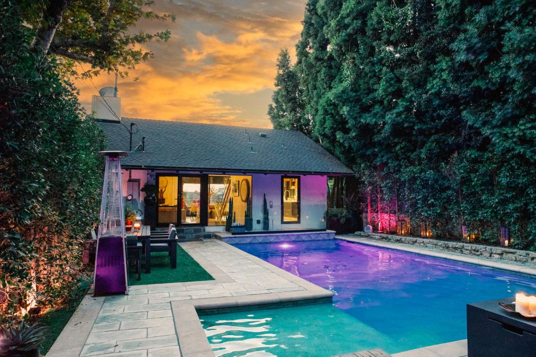 Photo of Others in Hollywood Hills West
