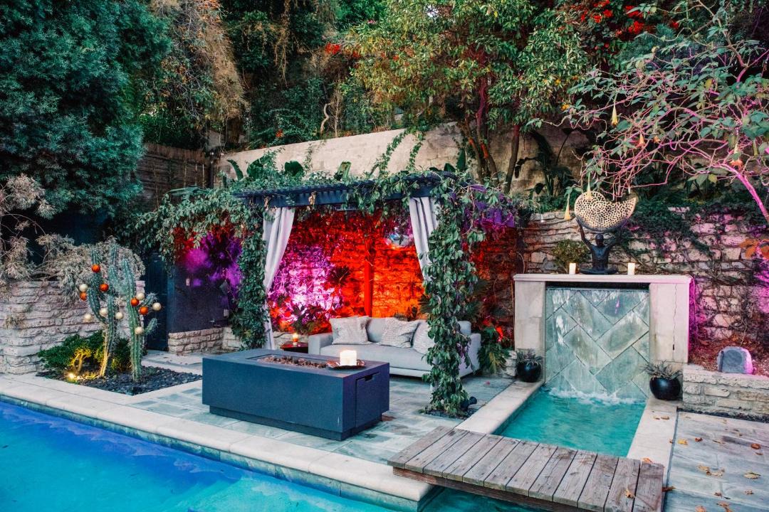 Photo of Others in Hollywood Hills West