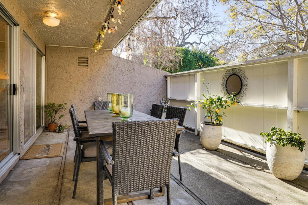 Photo of Patio Balcony in Sharon Heights