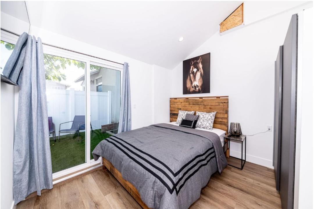 Photo of Bedroom in North Hollywood