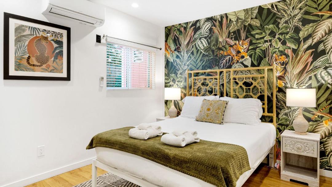 Photo of Bedroom in Hollywood