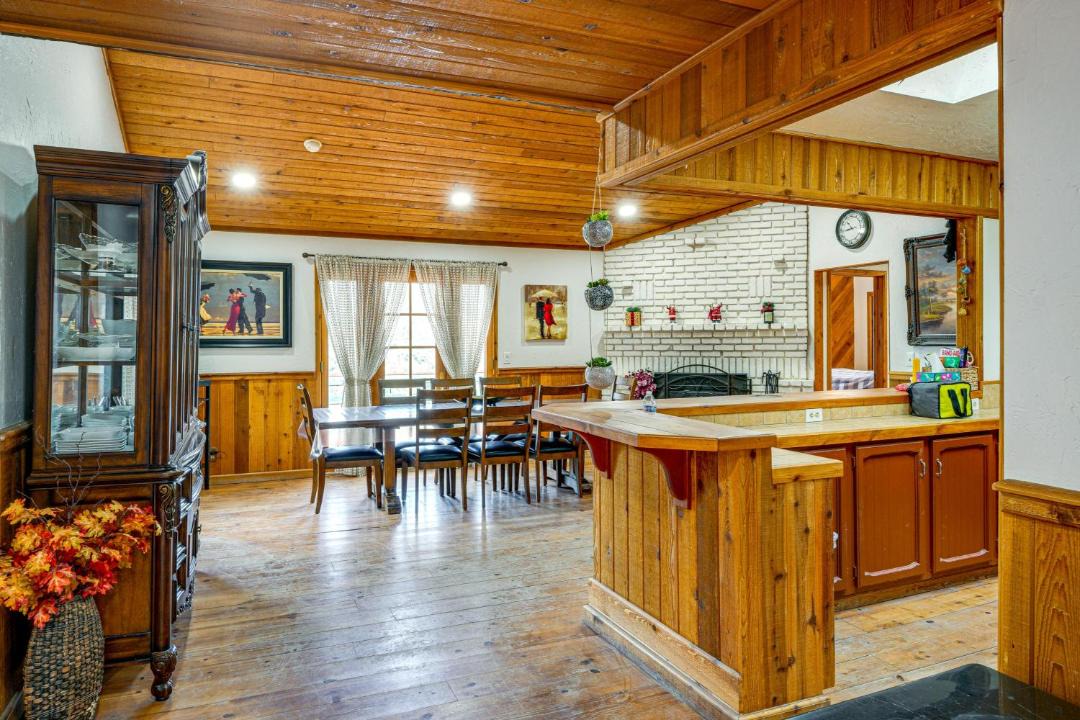 Photo of Kitchen in Pine Mountain Club