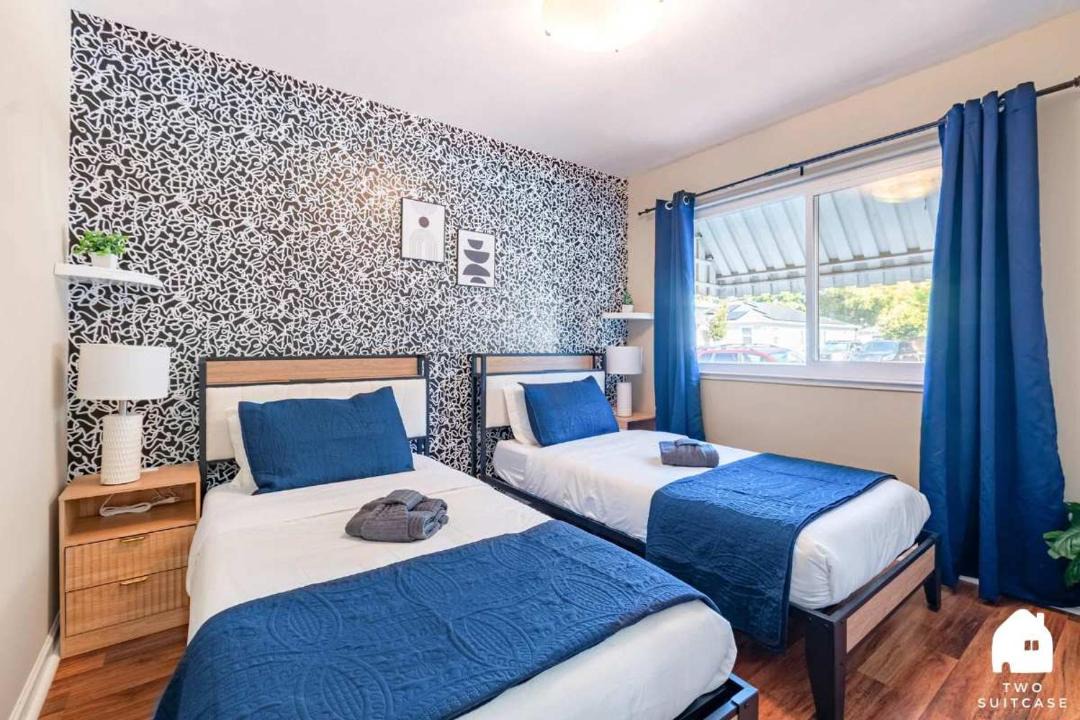 Photo of Bedroom in Poets Corner
