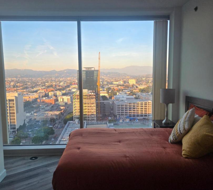 Photo of Bedroom in Wilshire Center