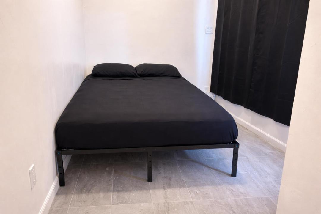 Photo of Bedroom in Pico - Robertson