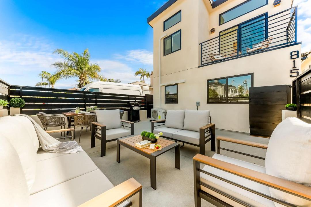 Photo of Patio Balcony in North Pacific Beach