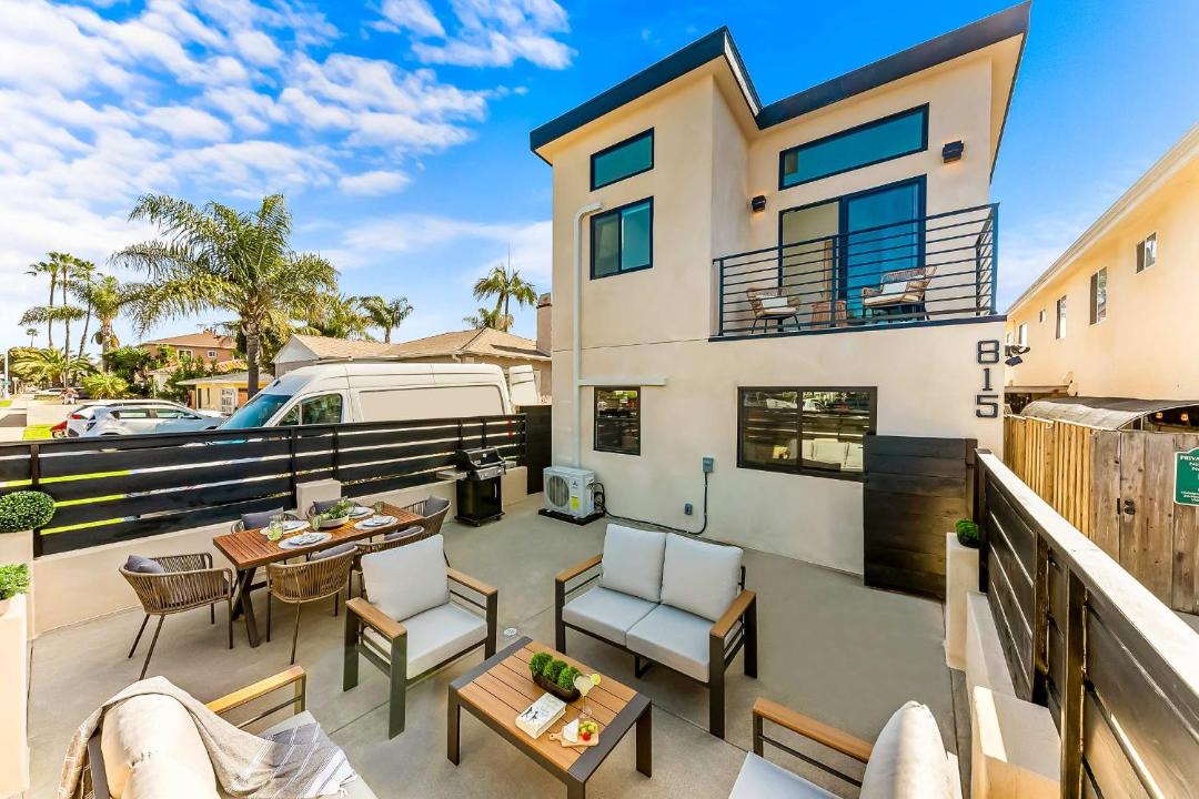 Photo of Patio Balcony in North Pacific Beach