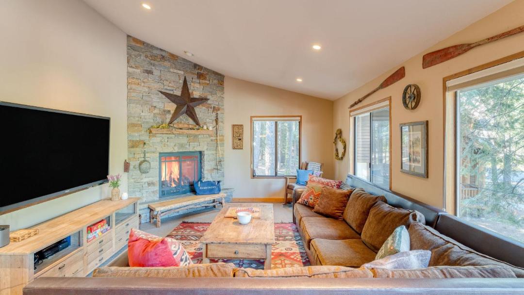 Photo of Livingroom in Tahoe Woods