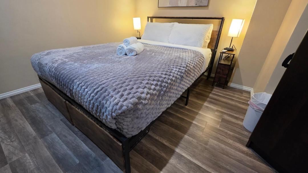 Photo of Bedroom in Beverly Grove