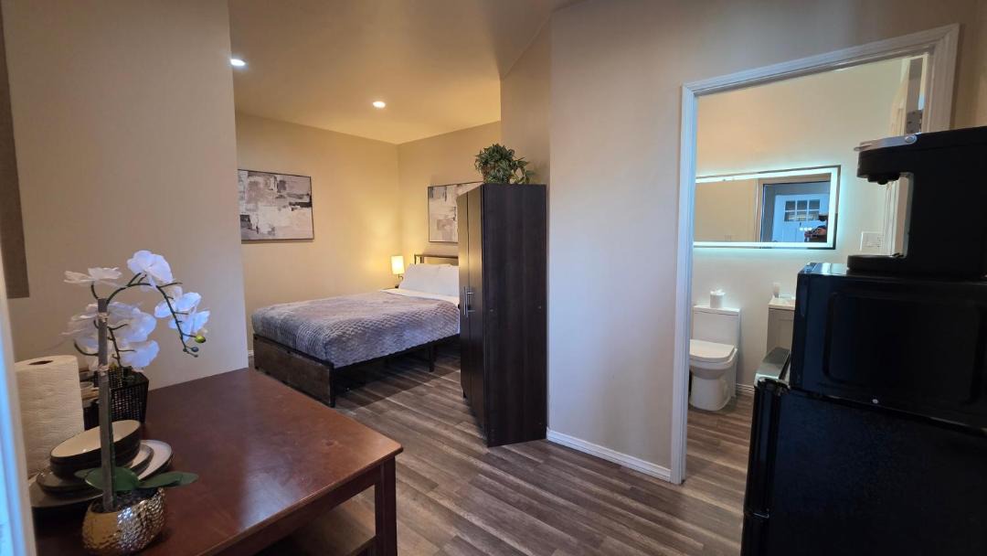 Photo of Bedroom in Beverly Grove