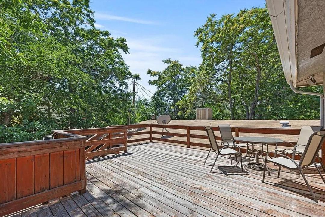 Photo of Patio Balcony in Kernville