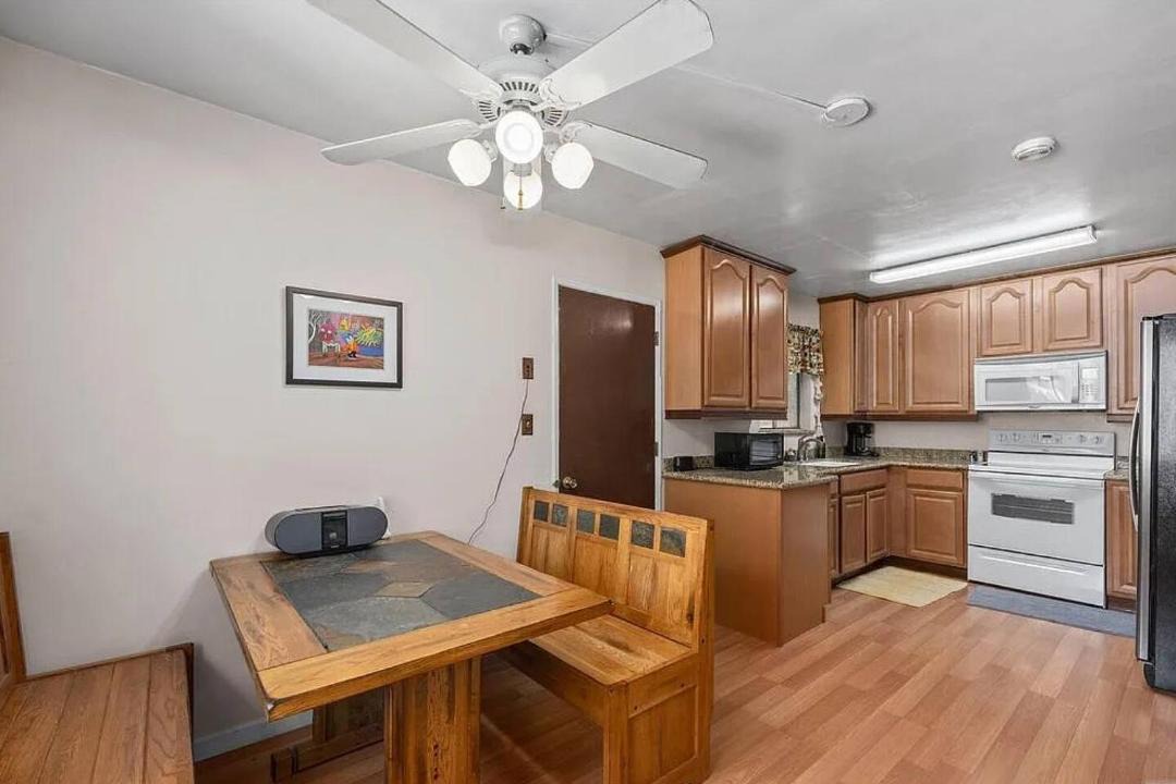 Photo of Kitchen in Kernville