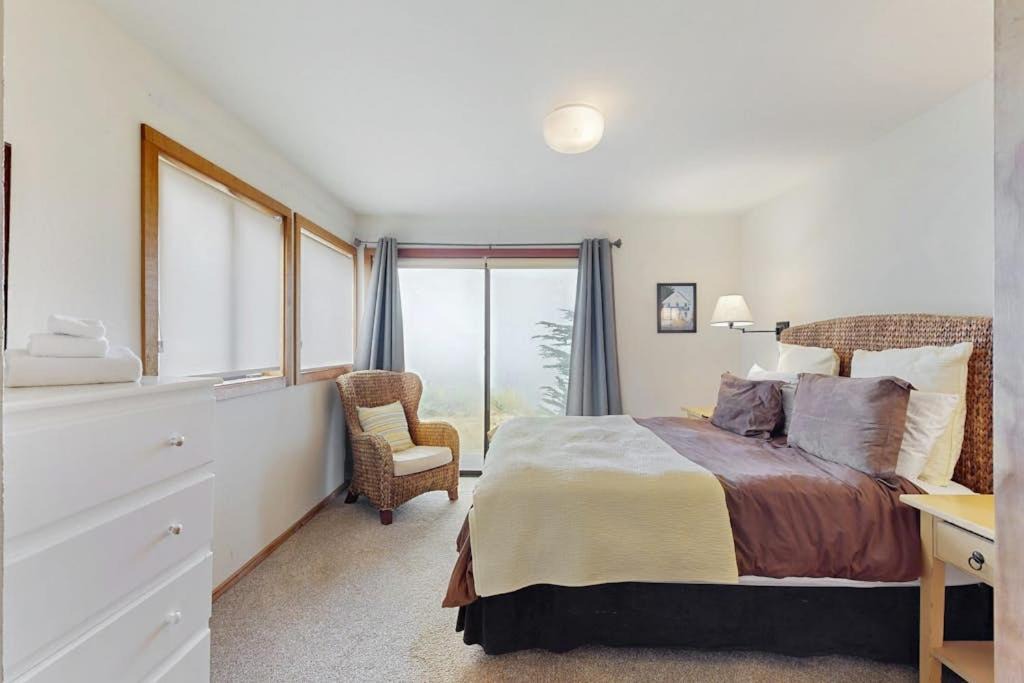Photo of Bedroom in Stewarts Point