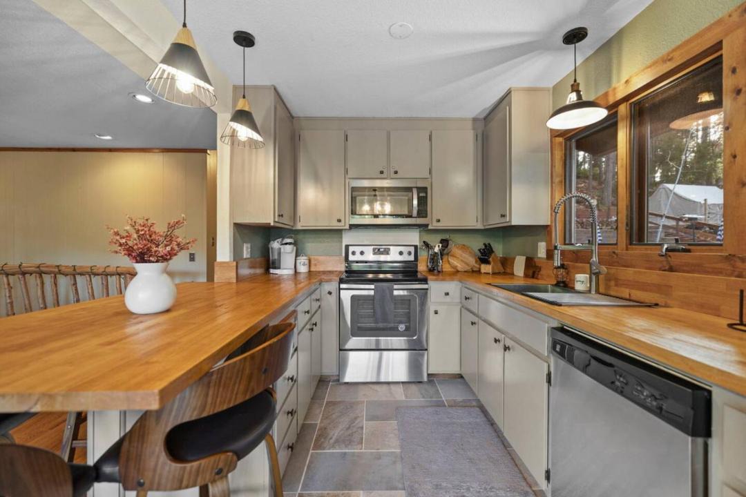 Photo of Kitchen in Twain Harte