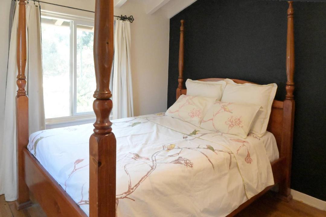 Photo of Bedroom in Valley Village