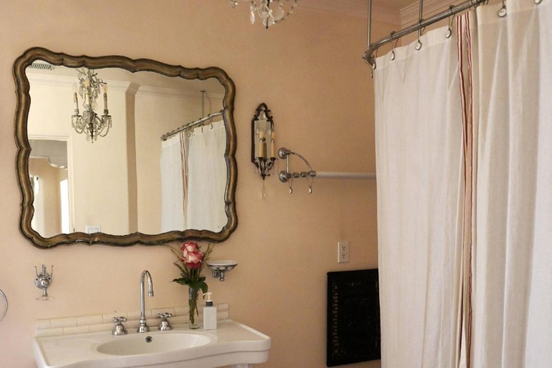 Photo of Bathroom in Valley Village