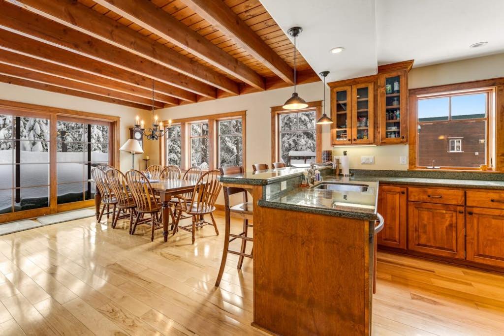 Photo of Kitchen in Serene Lakes