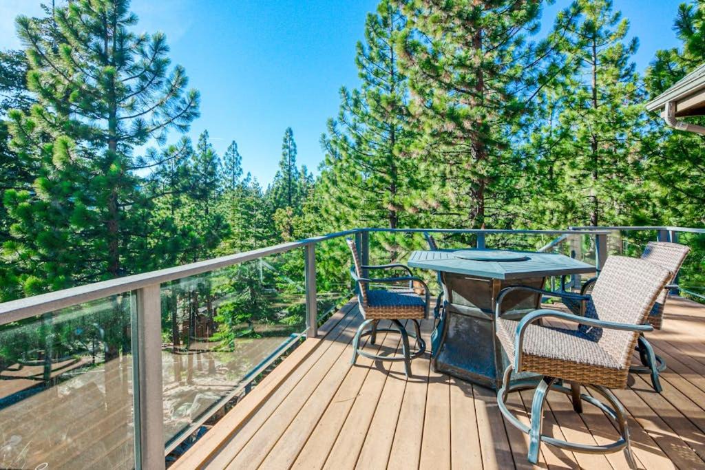 Photo of Patio Balcony in Round Hill Village