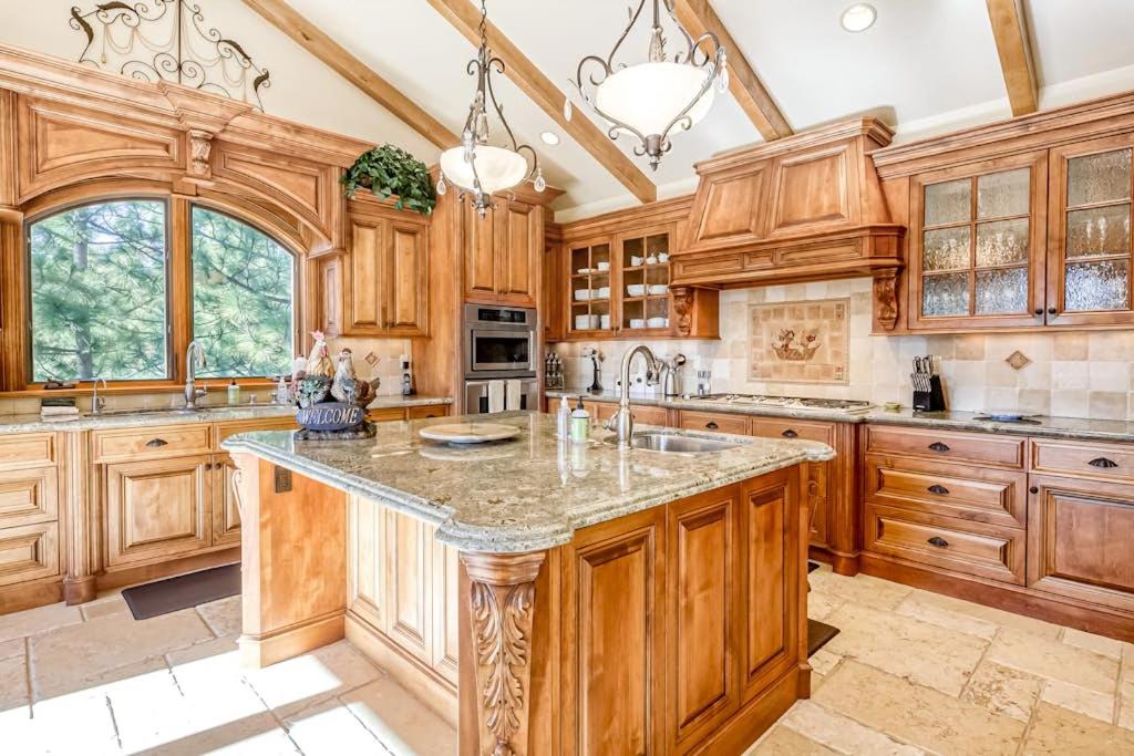 Photo of Kitchen in Round Hill Village