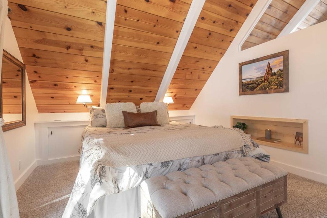 Photo of Bedroom in Boulder Bay