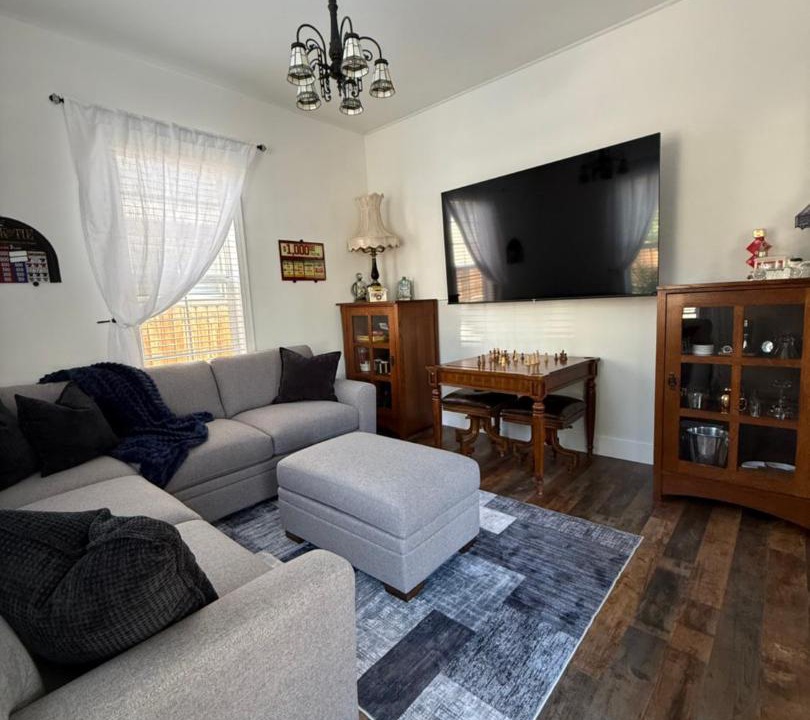 Photo of Livingroom in Downtown Reno