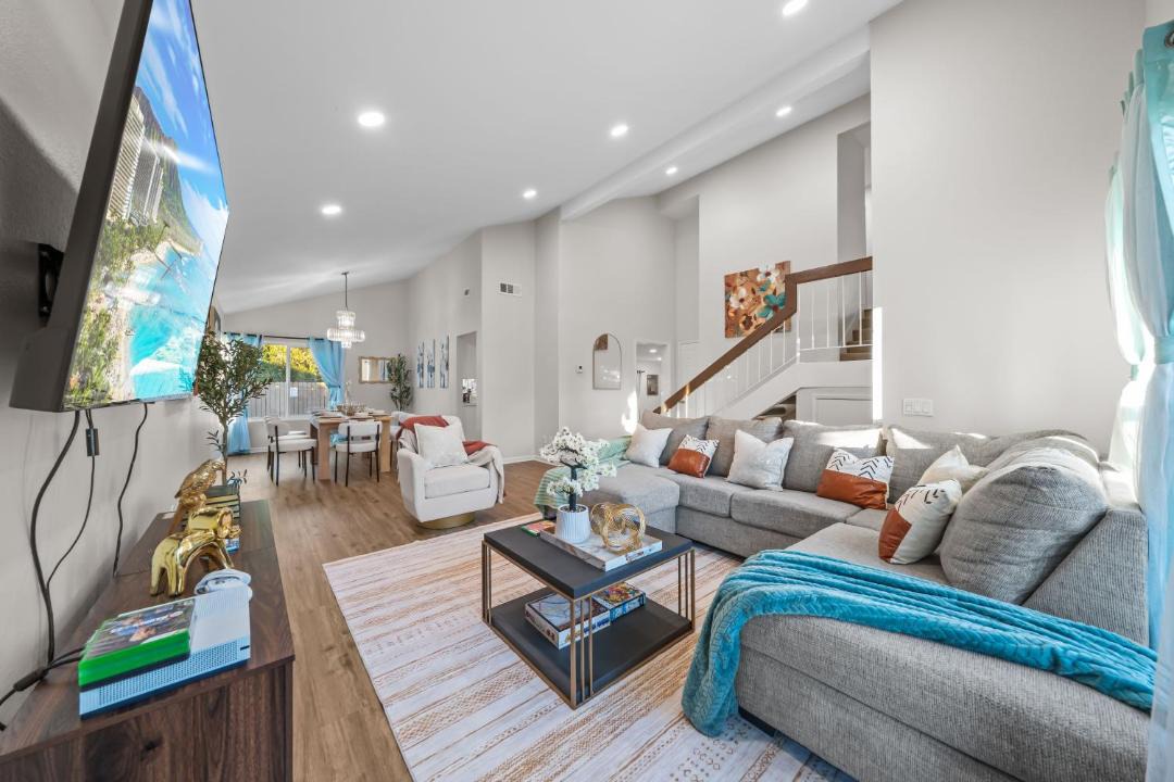 Photo of Livingroom in Rancho Penasquitos