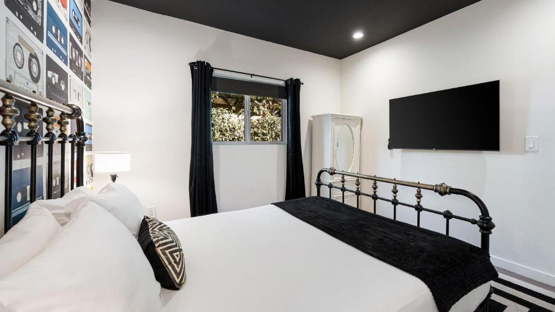Photo of Bedroom in Hollywood