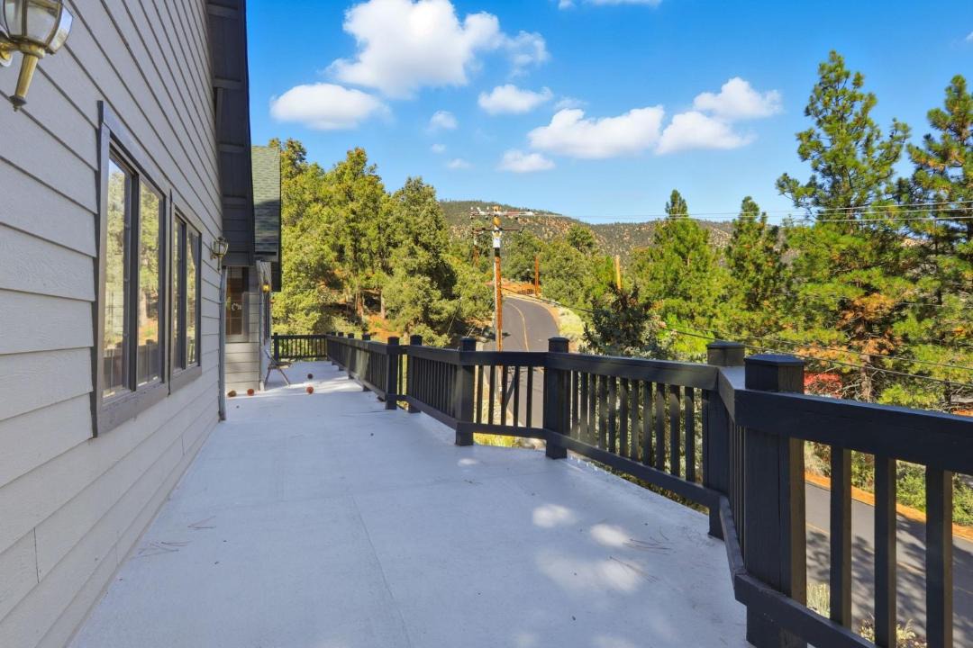 Photo of Patio Balcony in Pine Mountain Club