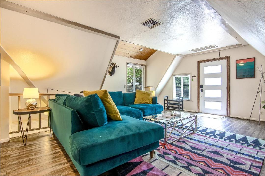 Photo of Livingroom in Pine Cove