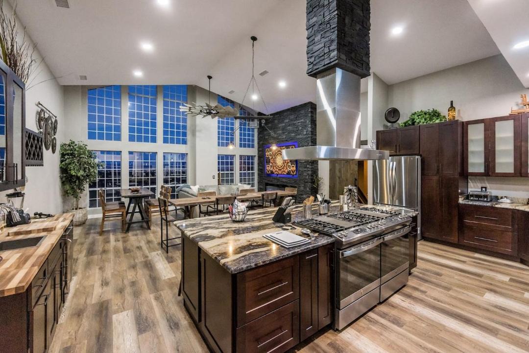 Photo of Kitchen in Lynx Mountain View Estates