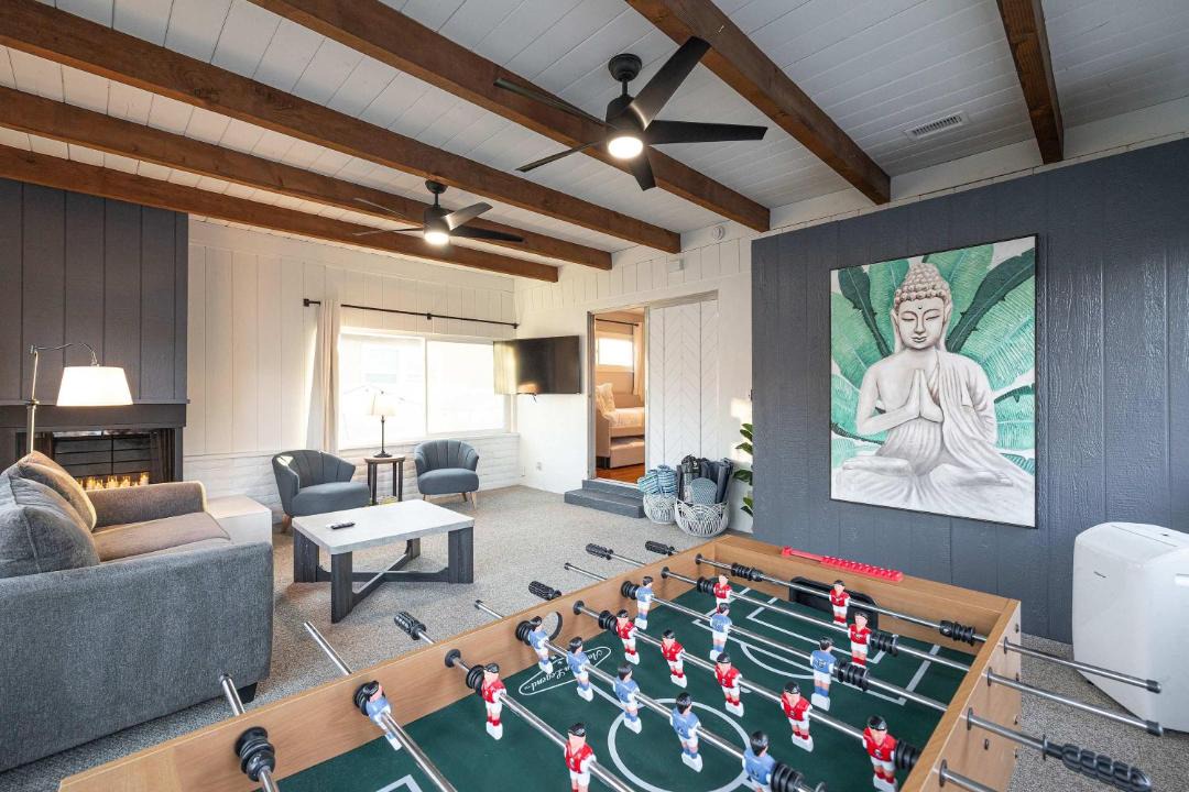 Photo of Livingroom in Allied Gardens