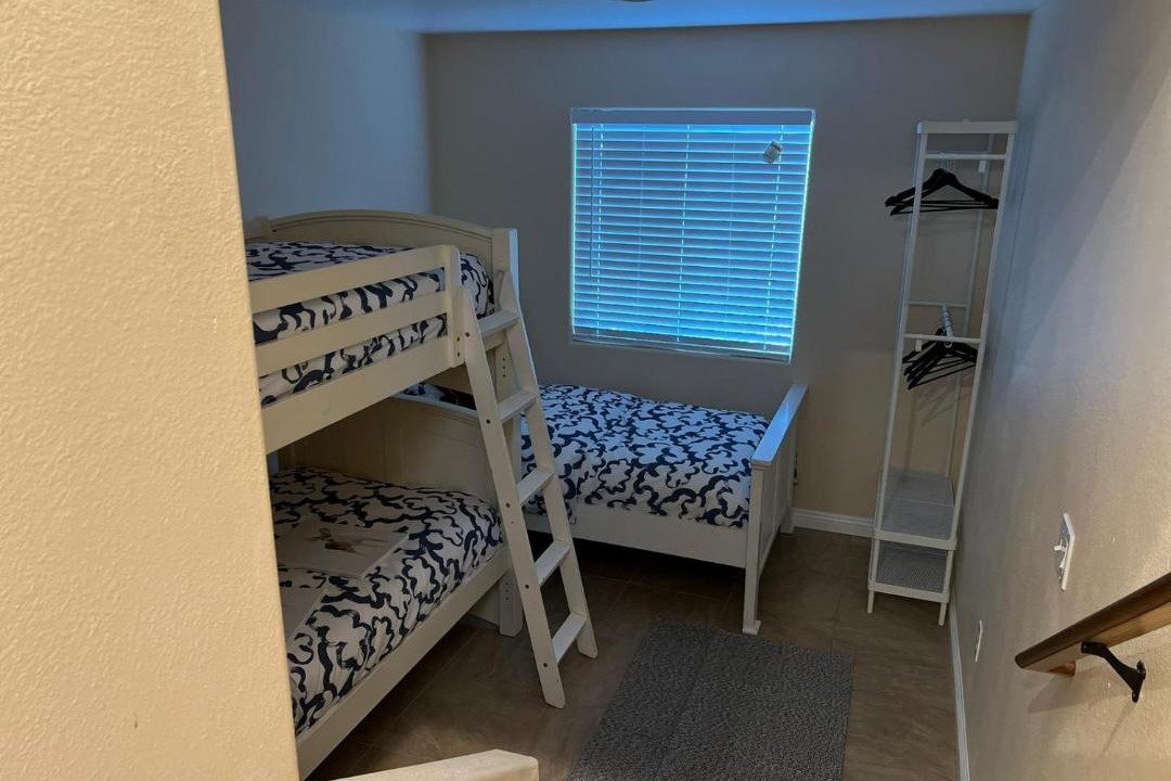 Photo of Bedroom in Crestline