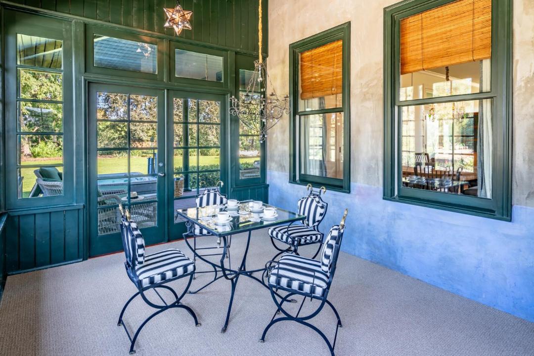 Photo of Others in Los Olivos