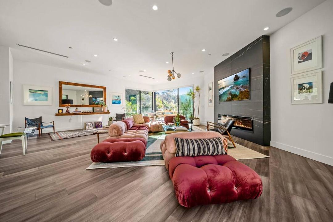 Photo of Livingroom in Laurel Canyon