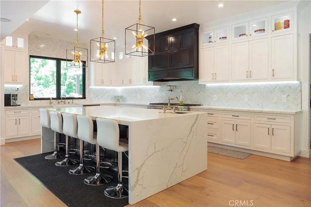 Photo of Kitchen in Tarzana