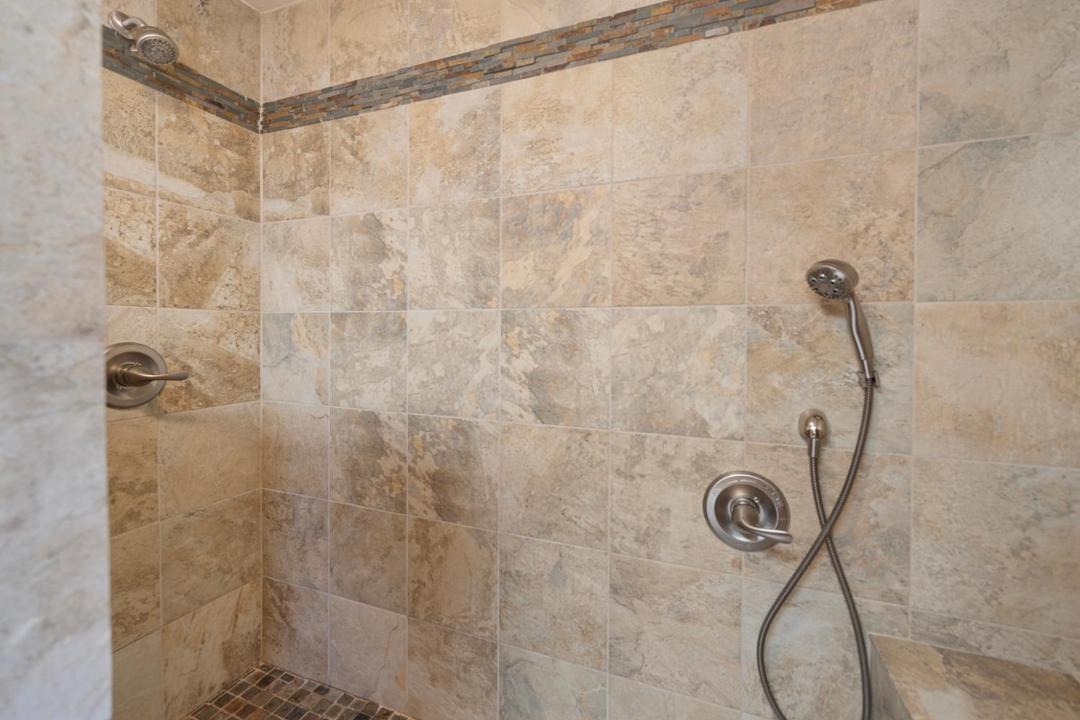 Photo of Bathroom in Avalon